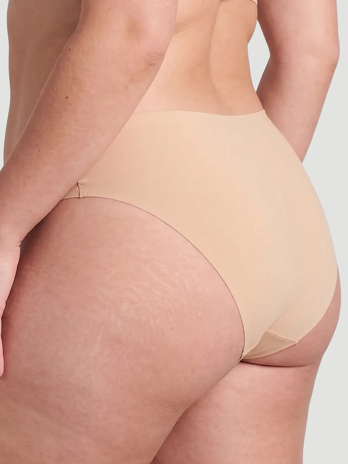 Mid Waist Seamless Bonded Bikini Underwear